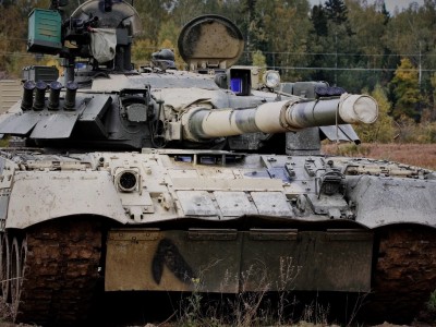 开云官网-西甲国家德比之夜，苏亚雷斯数据全面爆炸，谱写绿茵传奇