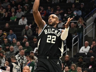 开云平台-雄鹿战胜尼克斯保持不败