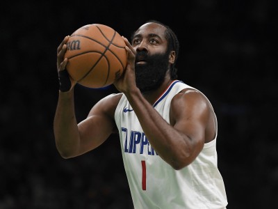 开云体育官网-快船大胜篮网，取得四连胜