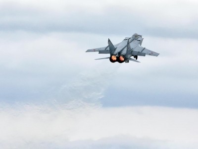 开云APP-加拿大血拼西班牙，奥亚尔萨瓦尔制胜一击定乾坤