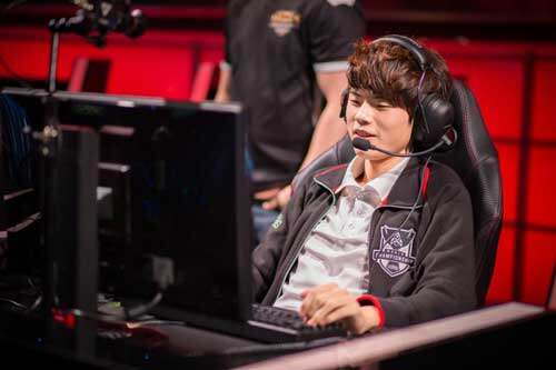 C9轻取DK，Deft开启传奇时刻成都决赛之夜3:0（北京）