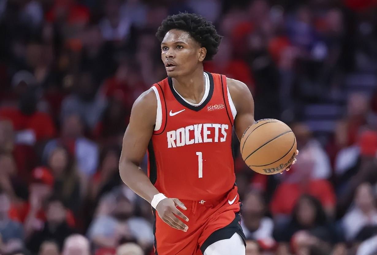 雄鹿晋级火箭2-0领先