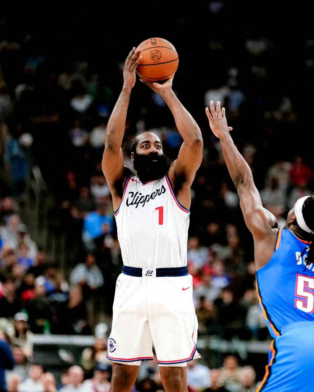 快船主场击败森林狼，取得五连胜