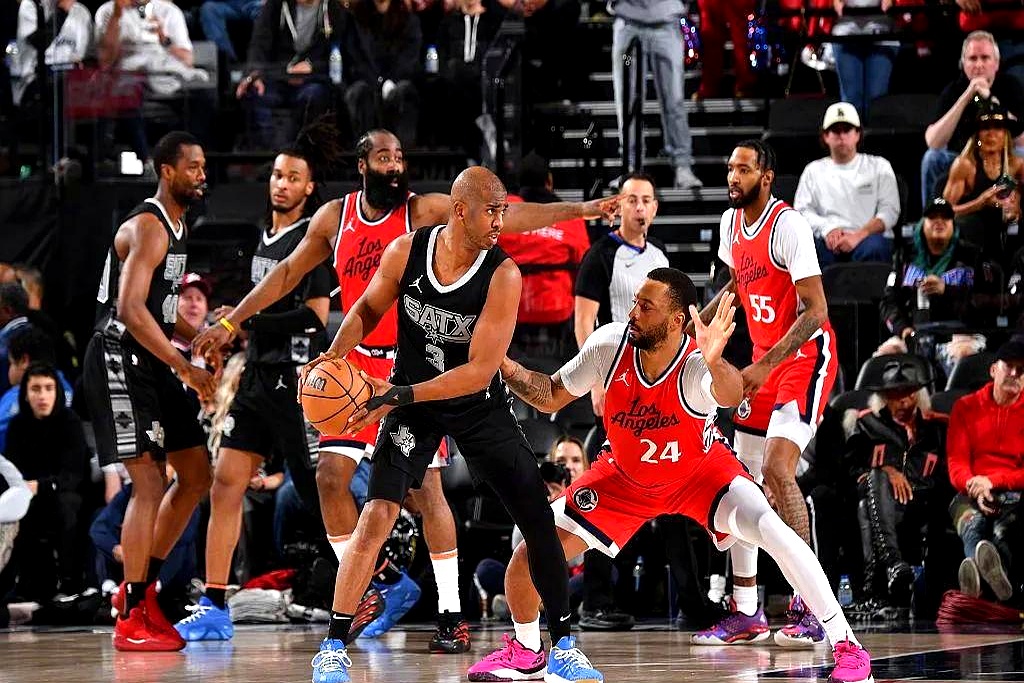 快船主场击败森林狼，取得五连胜