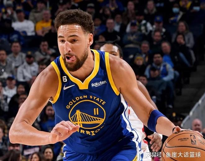 火箭大胜勇士，继续领跑