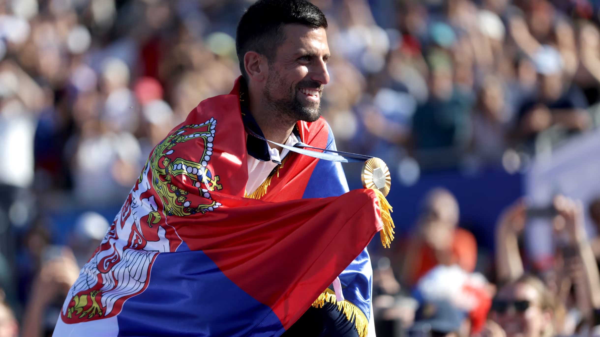 包含欧洲网球队鏖战西班牙网球队，德约科维奇打破历史纪录的词条