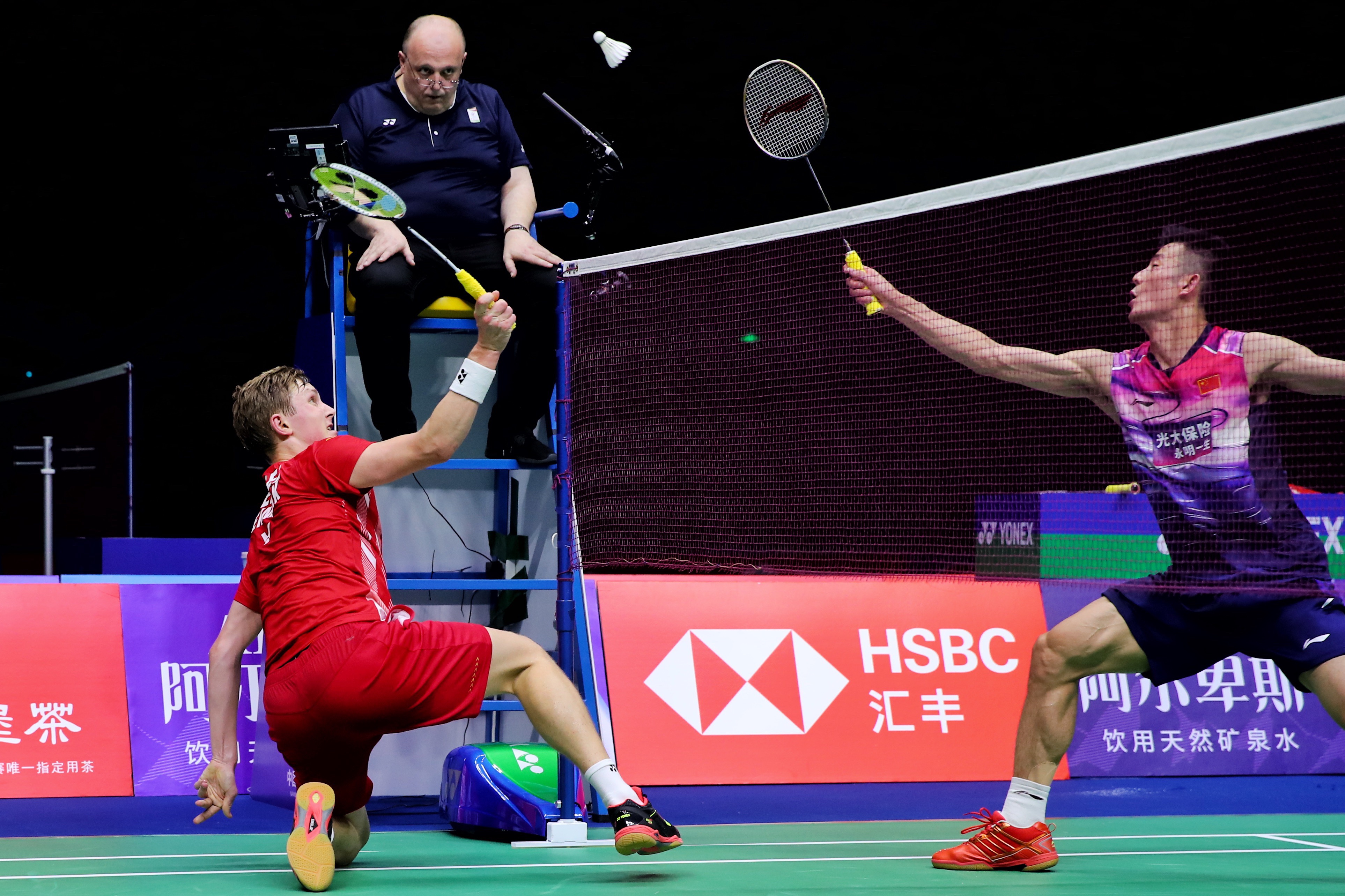 泰国队碾压丹麦队，安赛龙点燃赛场