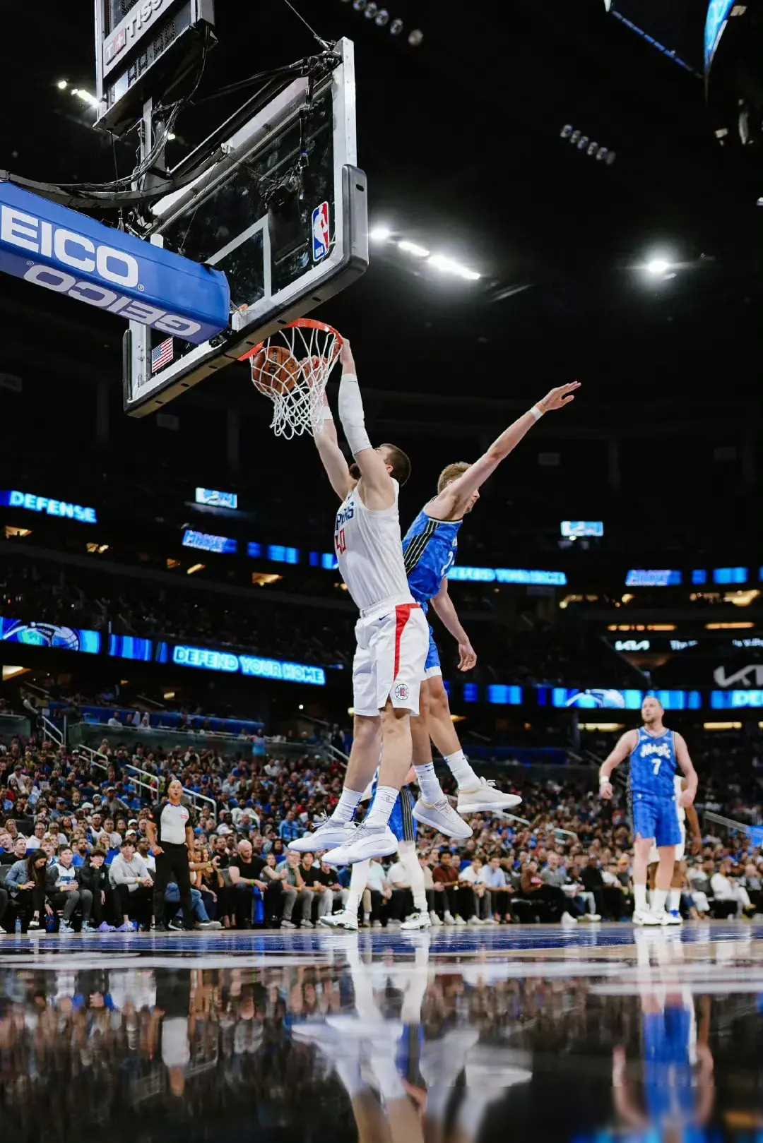 北京队力克新疆队，伦纳德点燃赛场