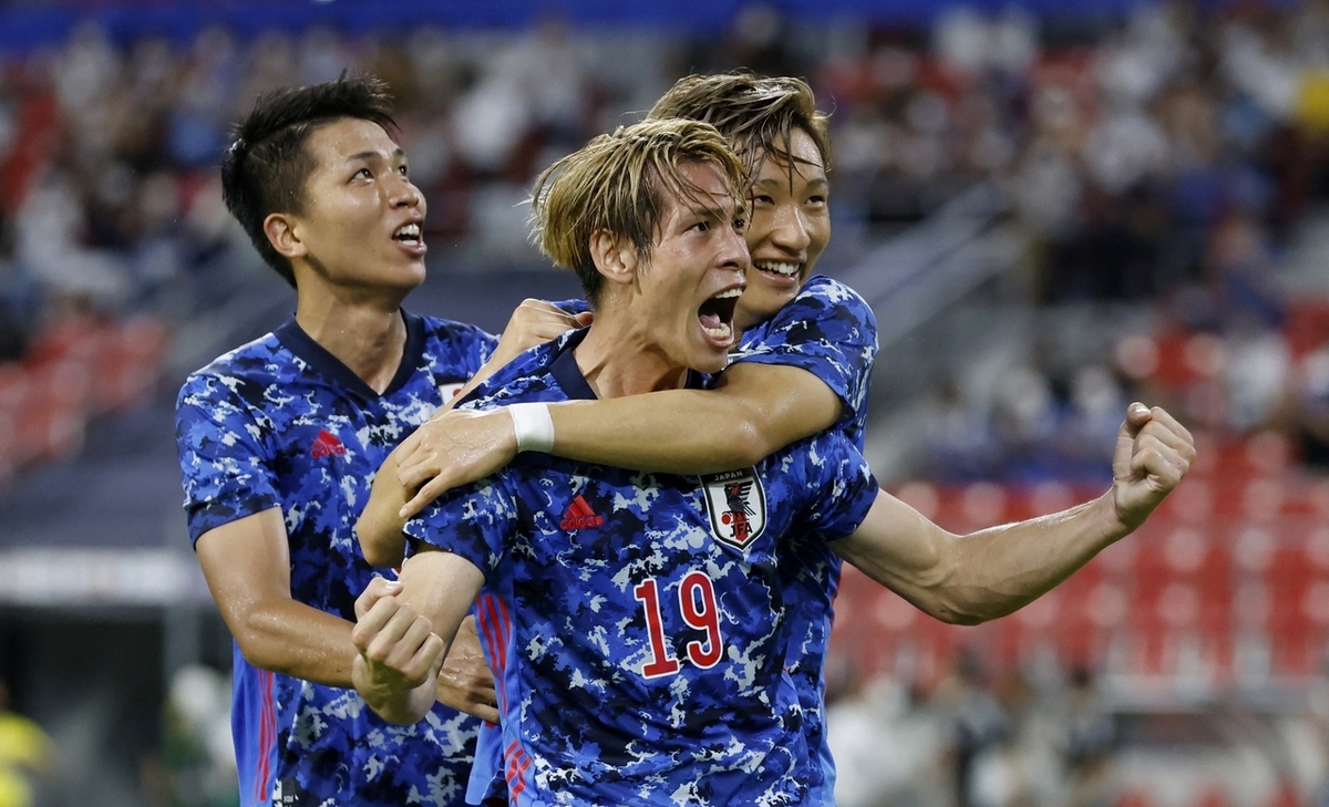 马来西亚队翻盘日本队,郑思维扛起全队 马来西亚队翻盘日本队,郑思维扛起全队