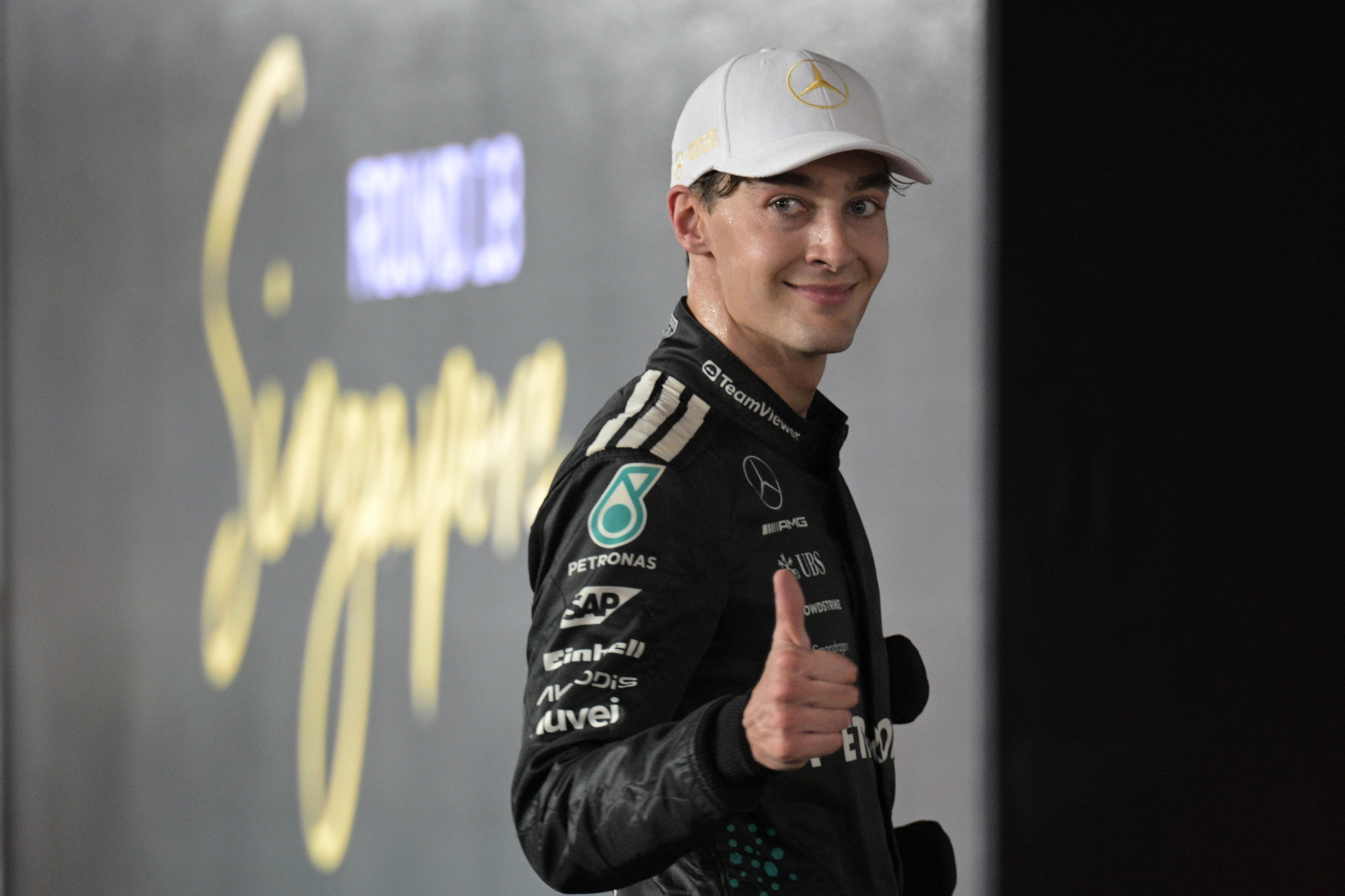 威廉姆斯横扫红牛车队,拉塞尔带队取胜 威廉姆斯横扫红牛车队,拉塞尔带队取胜