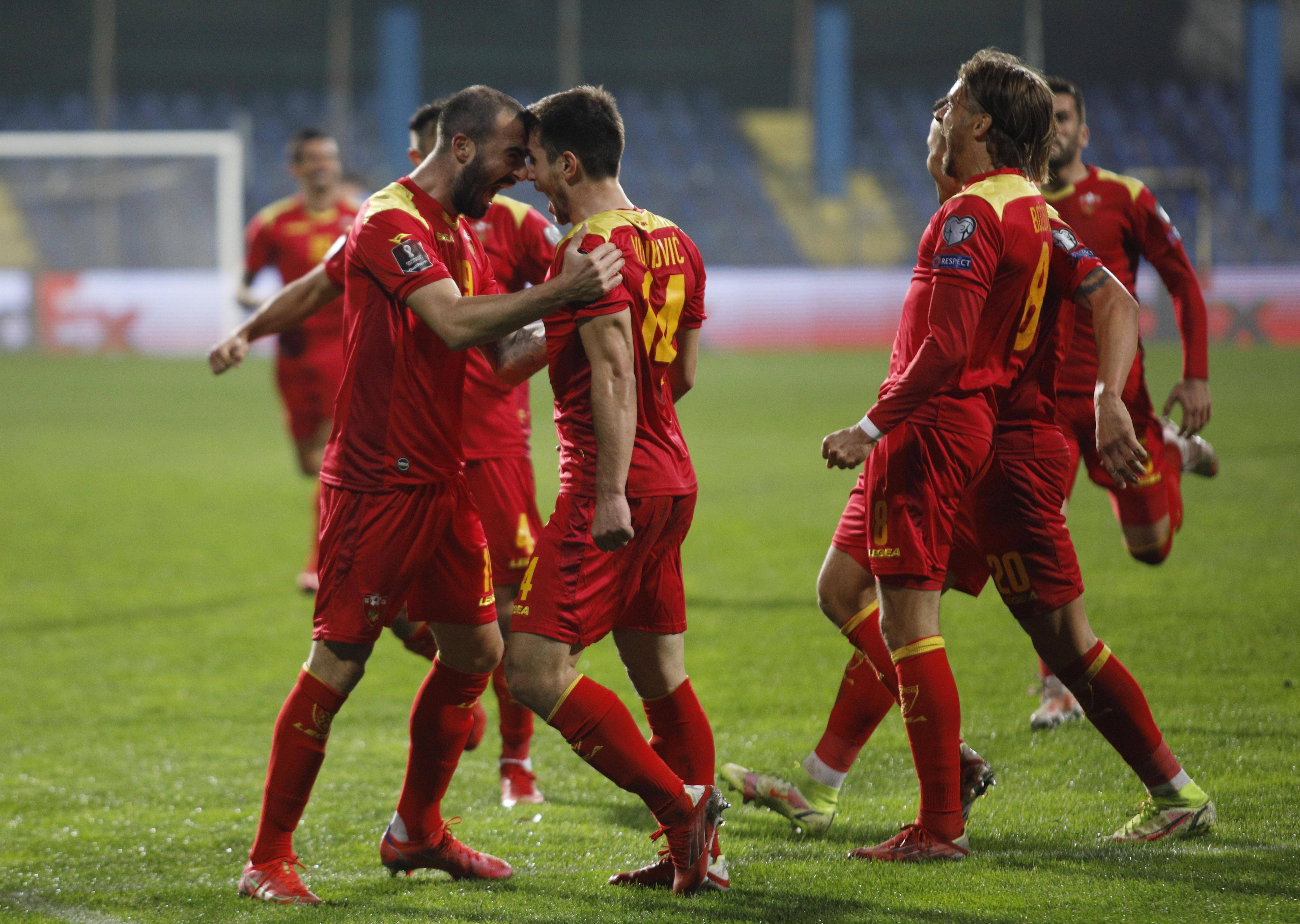 威廉姆斯横扫红牛车队,拉塞尔带队取胜 威廉姆斯横扫红牛车队,拉塞尔带队取胜