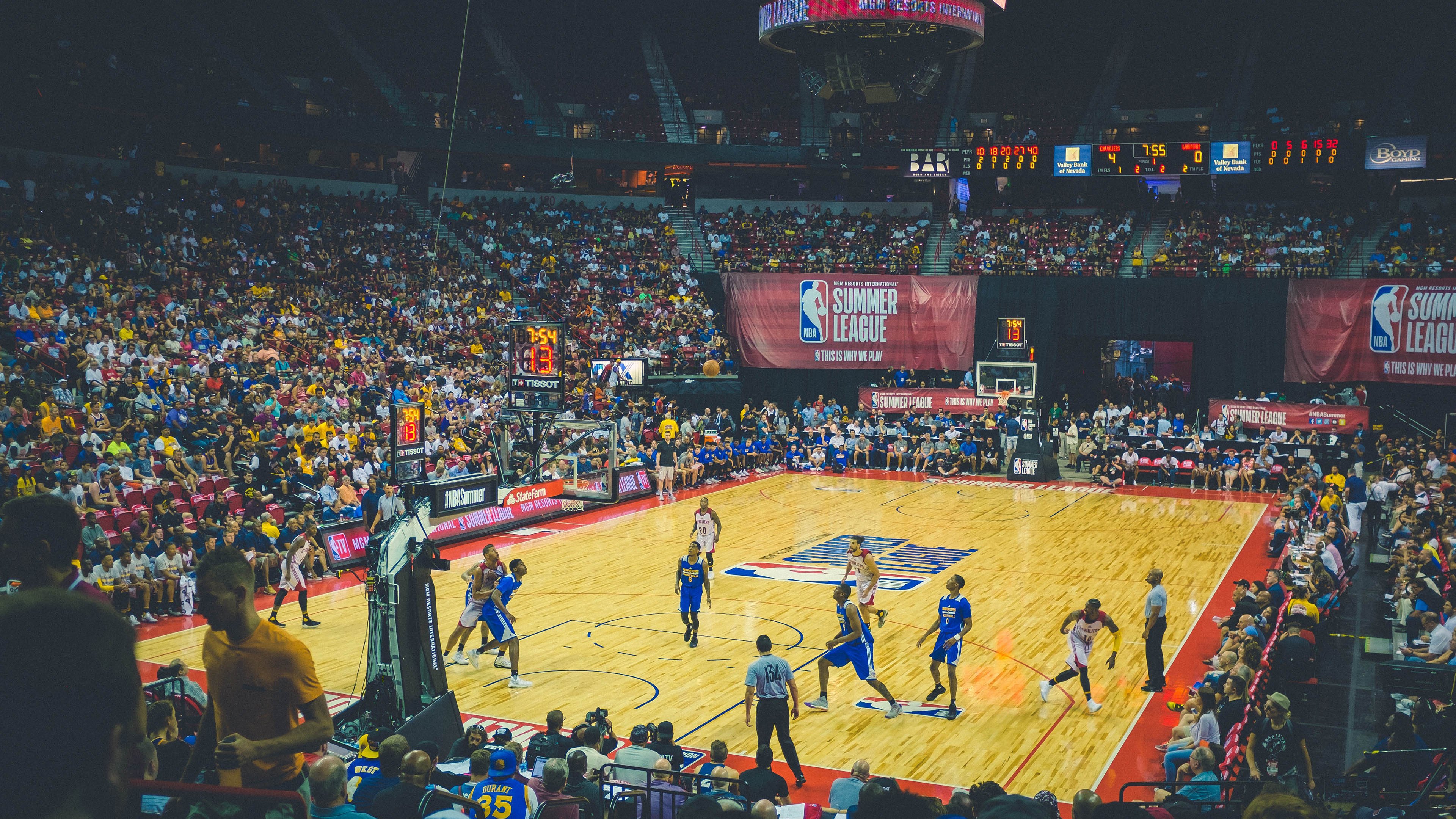 篮球巅峰对决,北京队仿若意甲豪门,全面压制篮网