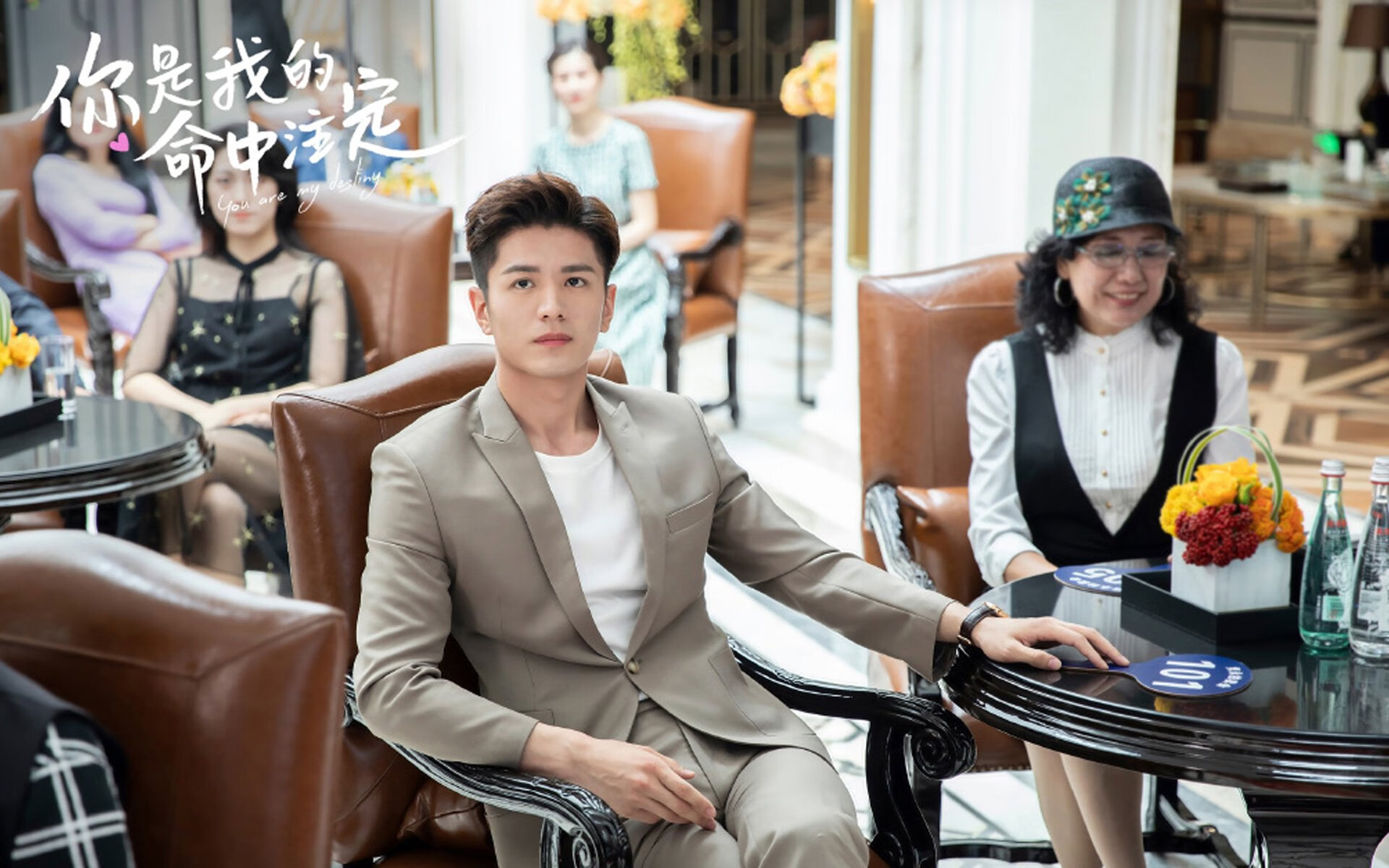 黄蜂绝地反击!F1式街道缠斗在篮球场上演