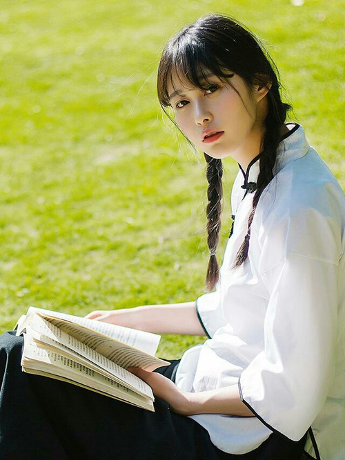 奥纳纳,从门前孤岛到战术灯塔—欧冠之夜的门将革命