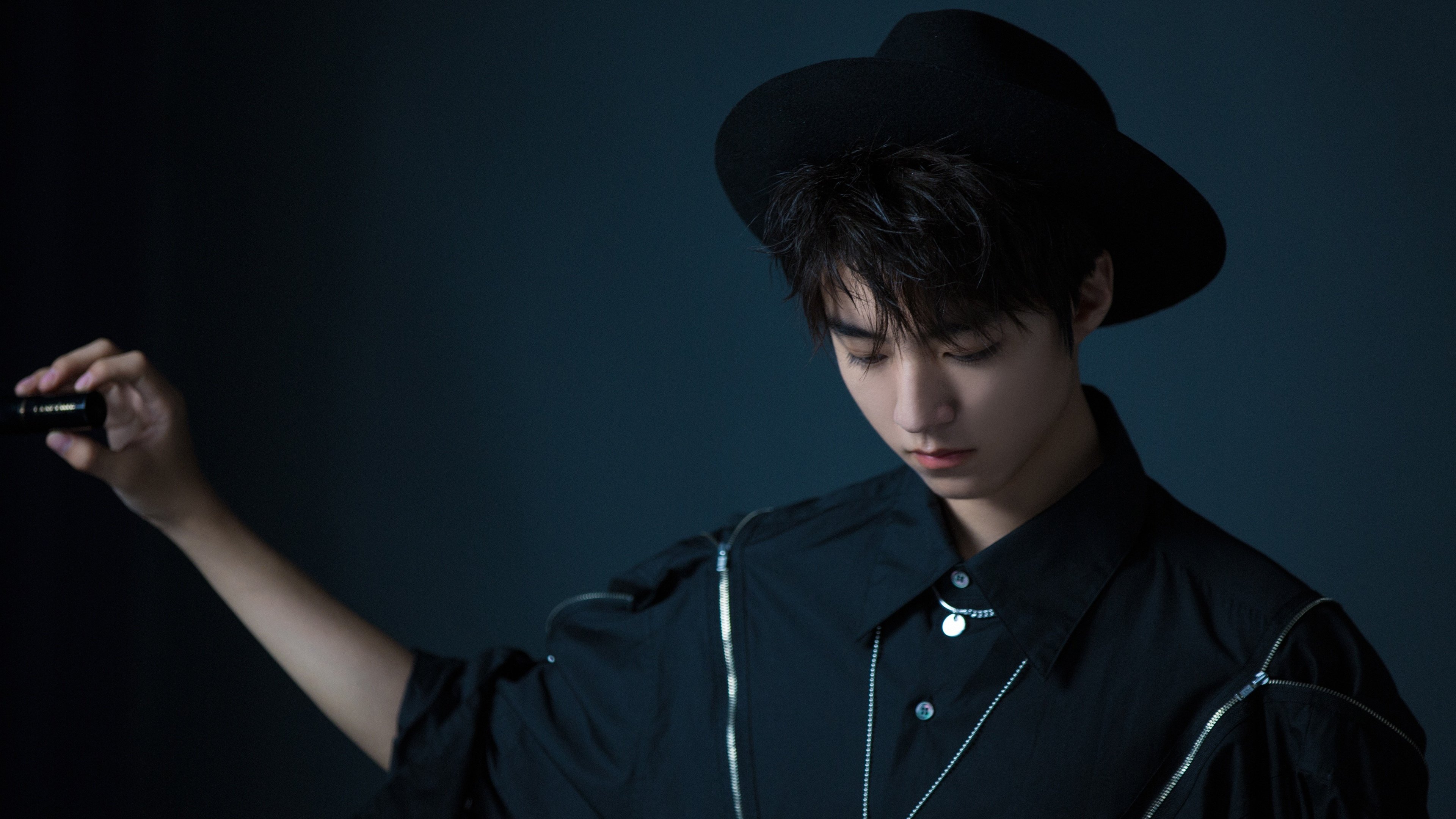 东西方赛场同演逆转好戏，广厦掀翻浙江，拉梅洛东决封神