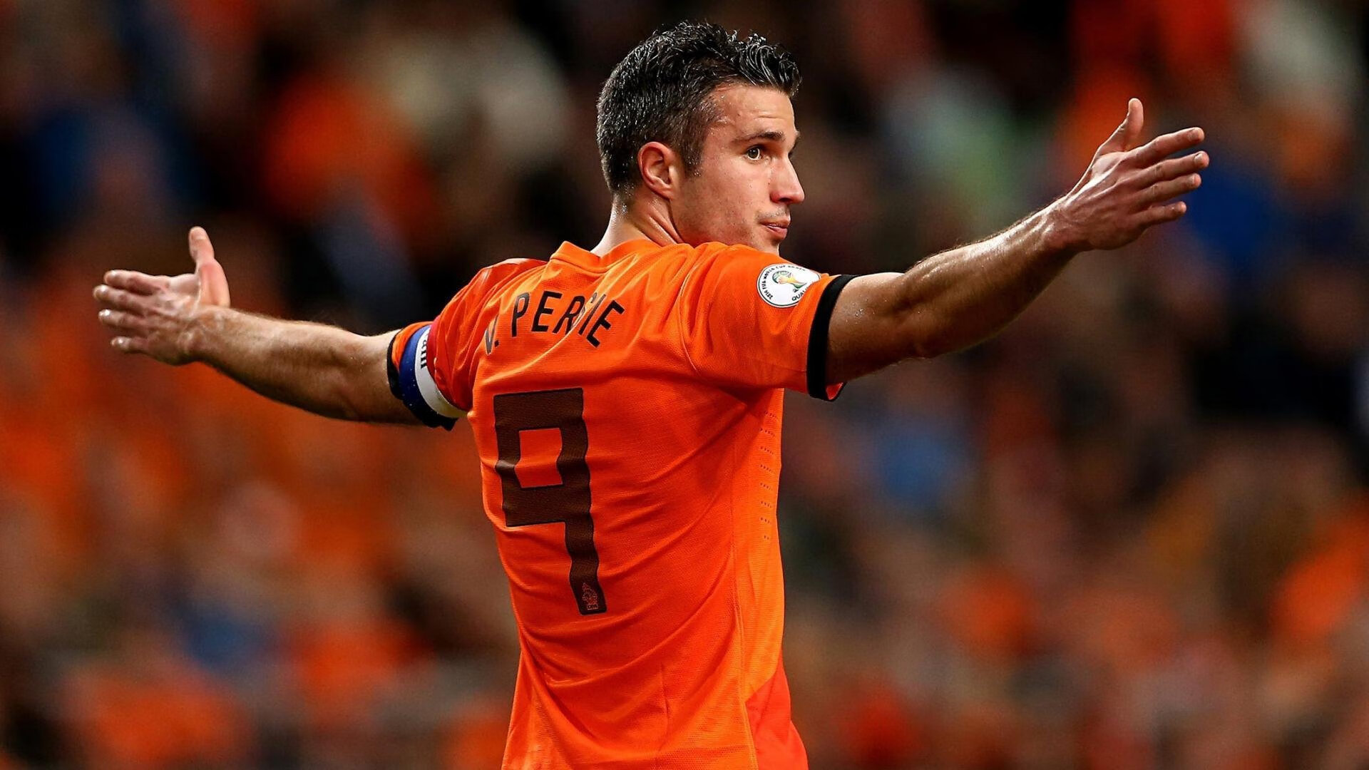 绿茵交响曲，马丁内利如何以节奏为弦，奏响乌克兰对阵荷兰的胜负乐章