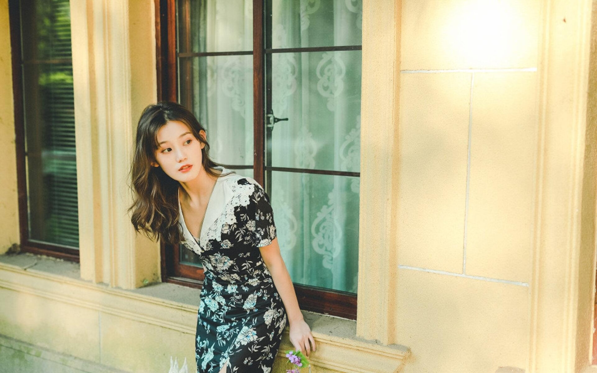 隐喻的绿茵场,戈麦斯关键进球定乾坤,巴萨封锁伊拉克