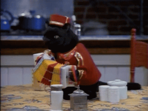 夜之双极，当F1轮胎撕咬街道，字母哥在地板铭刻不朽